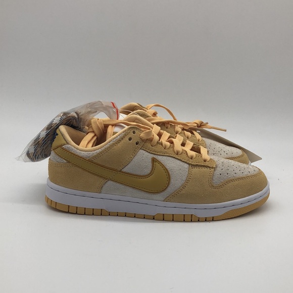 Women’s Nike Dunk Low LX Yellow/White DV7411-200 USED Size 6 - Picture 2 of 13